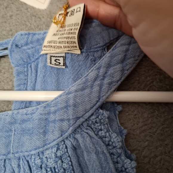 Blanco by Nature Ella Embroidered Halter Top Blue 100% Cotton Size Small - Picture 10 of 12